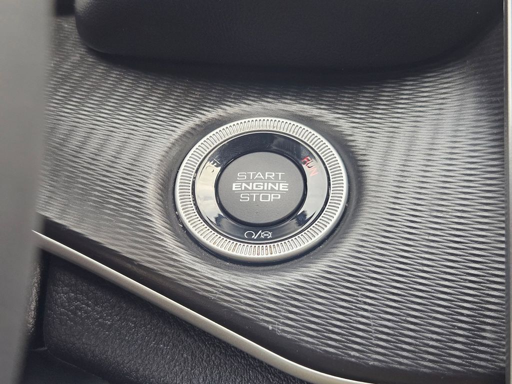 2023 Jeep Grand Cherokee Altitude photo 15