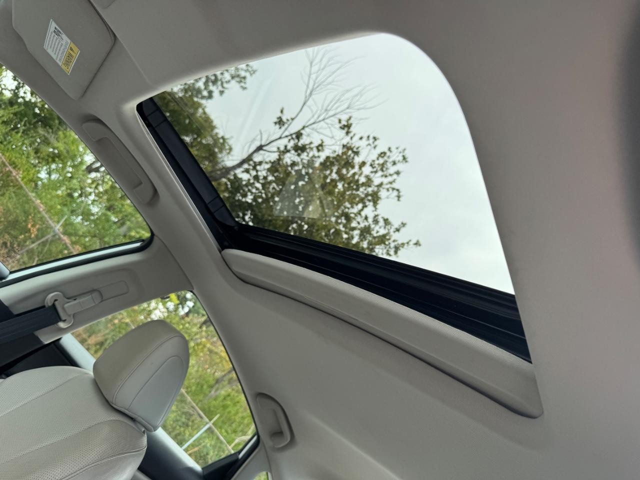 2019 Honda Insight Touring photo 16