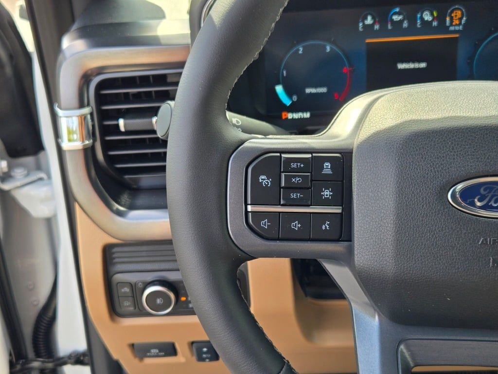 2026 Ford F-350 Lariat photo 30