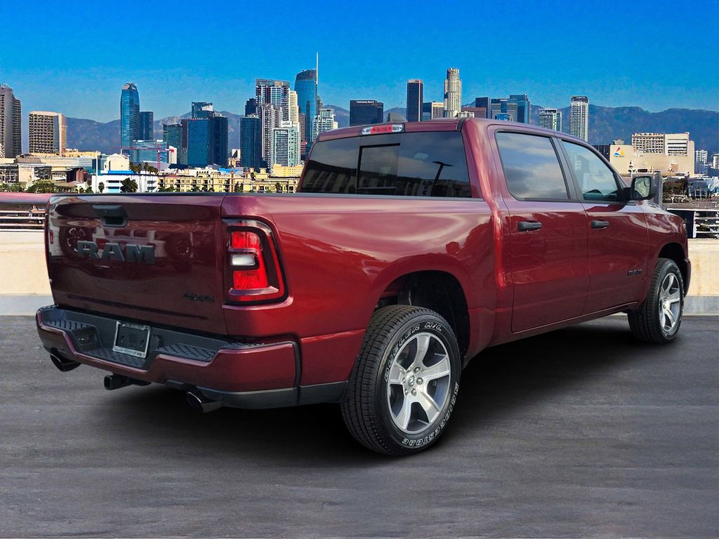 2025 Ram 1500 Tradesman photo 3