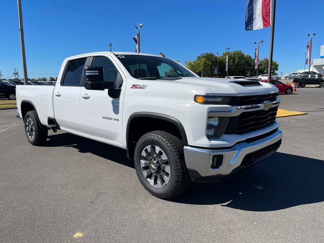 2024 Chevrolet Silverado 2500HD LT photo 4