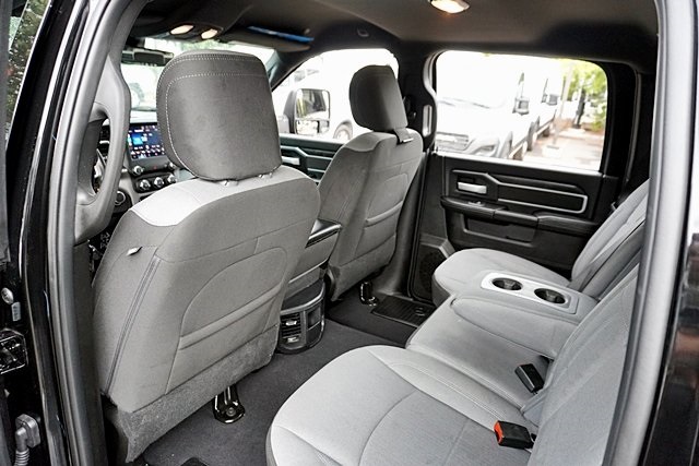 2024 Ram 2500 Big Horn photo 17