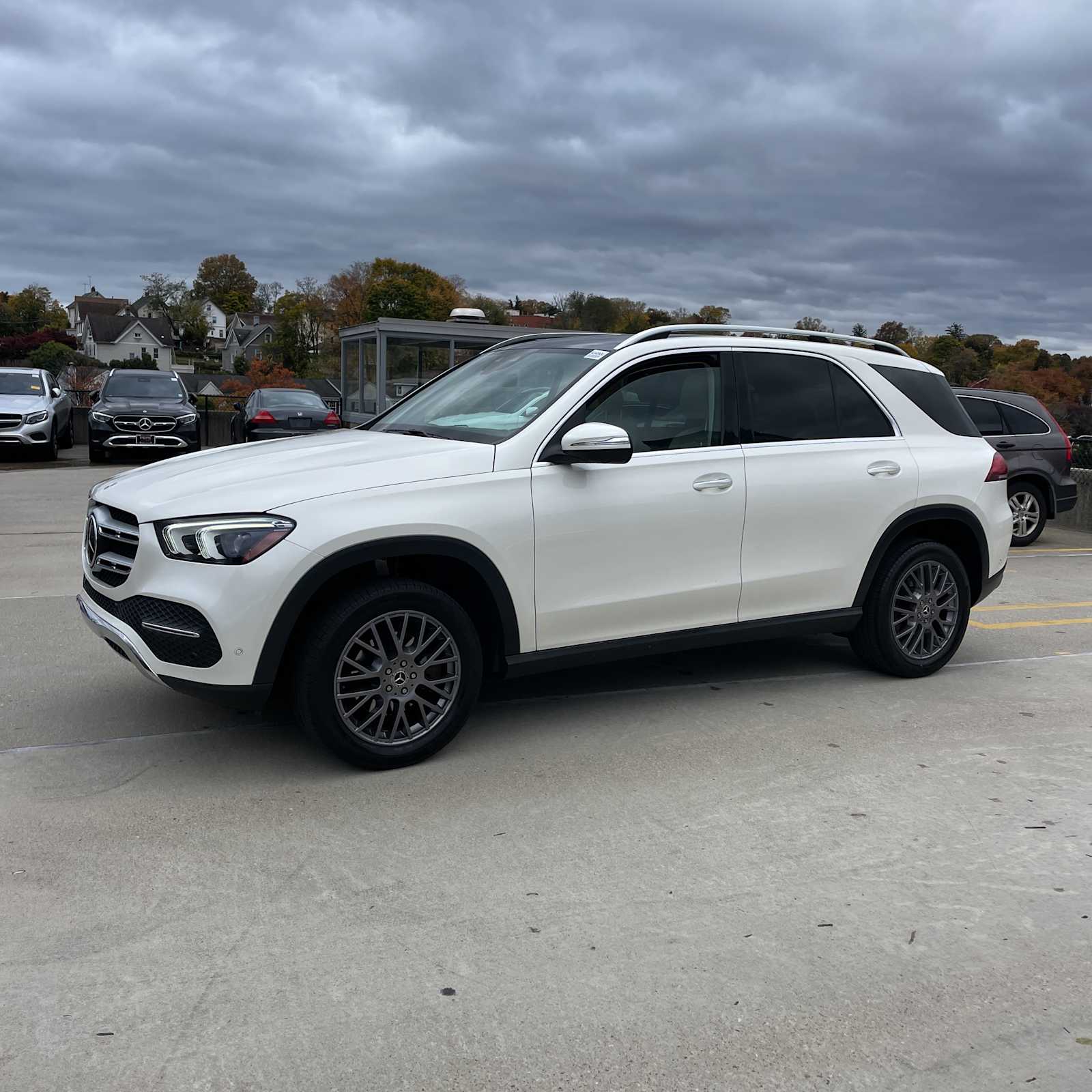 2022 Mercedes Benz GLE 350 4MATIC photo 4