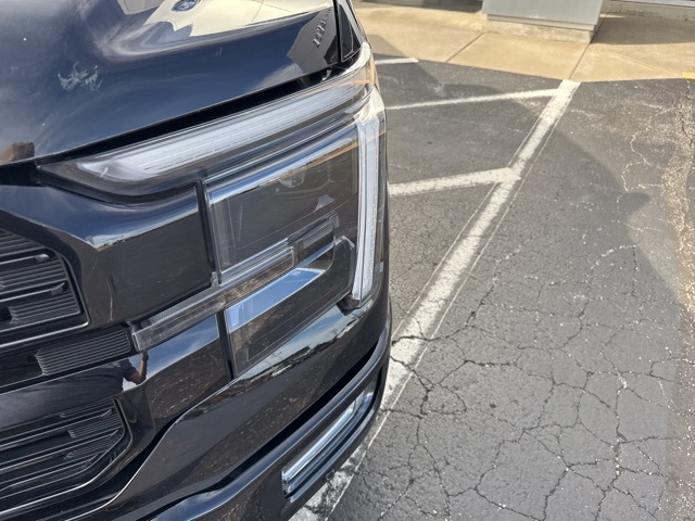 2024 Ford F-150 Platinum photo 38