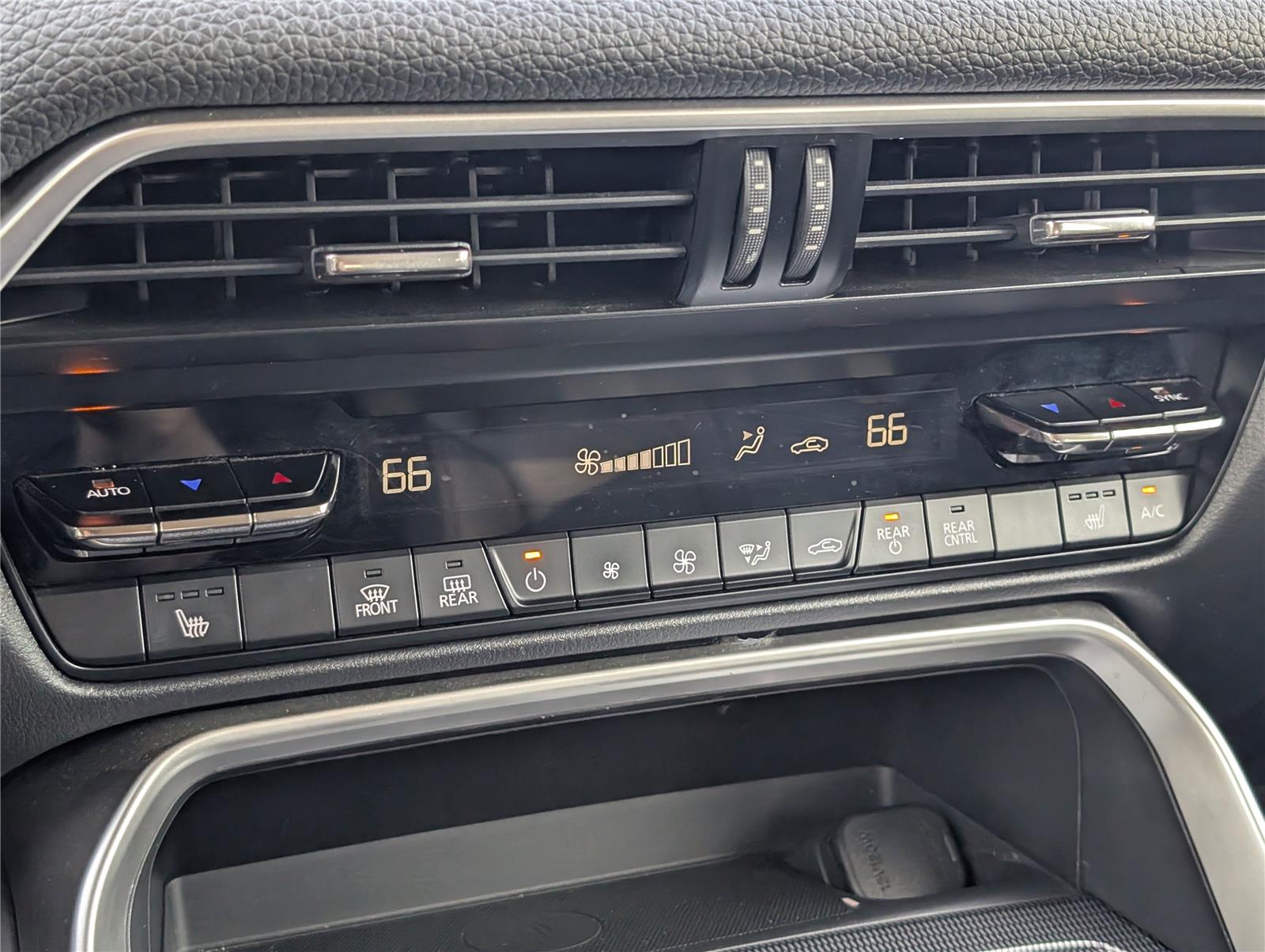 2024 Mazda CX-90 3.3 Turbo Premium photo 18