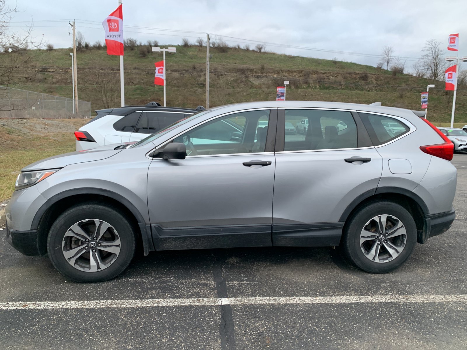 2018 Honda CR-V LX photo 4