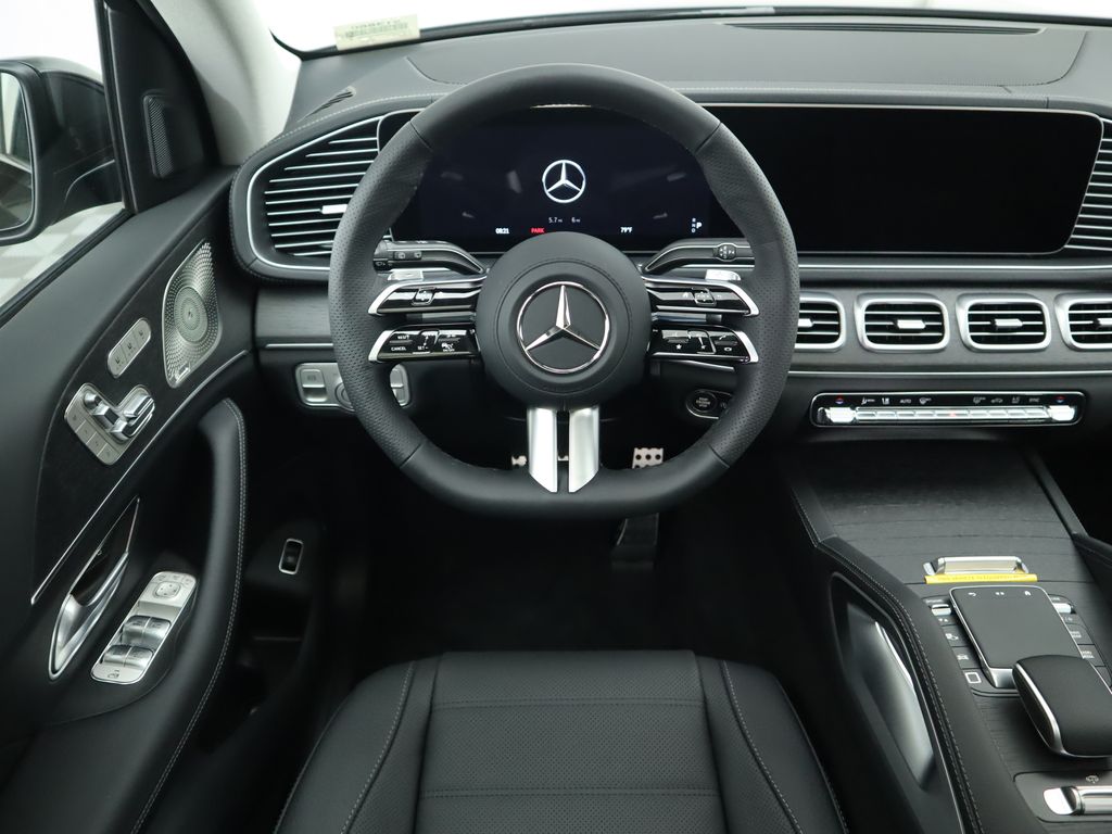 2025 Mercedes Benz GLS 450 4MATIC photo 11