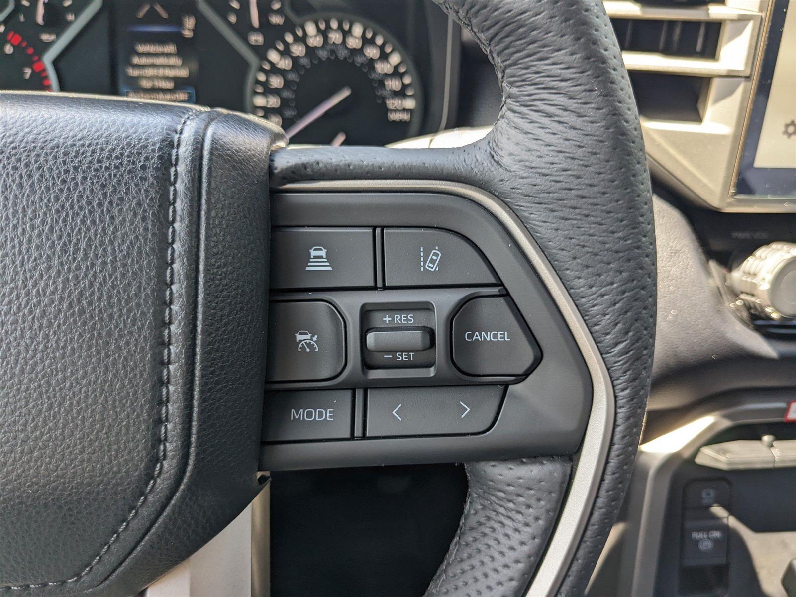 2025 Toyota Tundra SR5 CrewMax photo 14