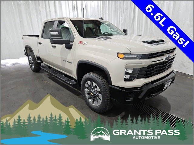 2026 Chevrolet Silverado HD Custom's photo