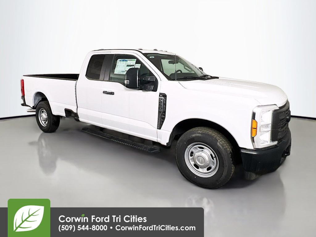 2023 Ford F-250 Super Duty XL's photo