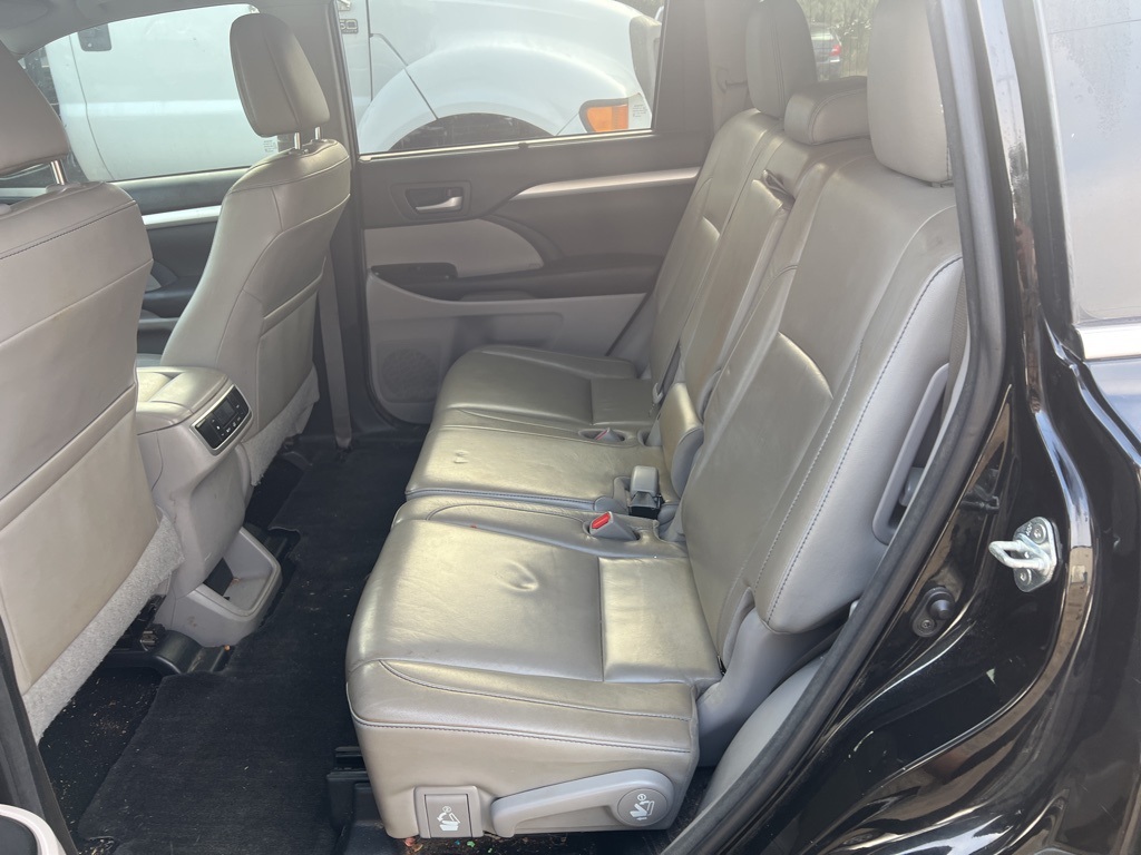2017 Toyota Highlander SE XLE photo 5