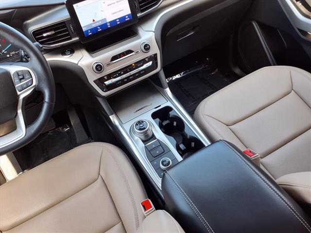2020 Ford Explorer XLT photo 11