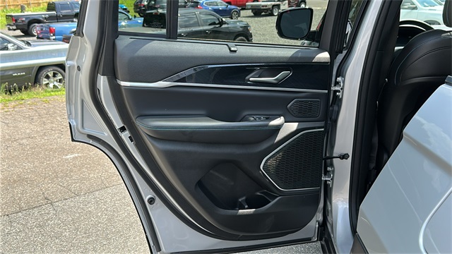 View 25