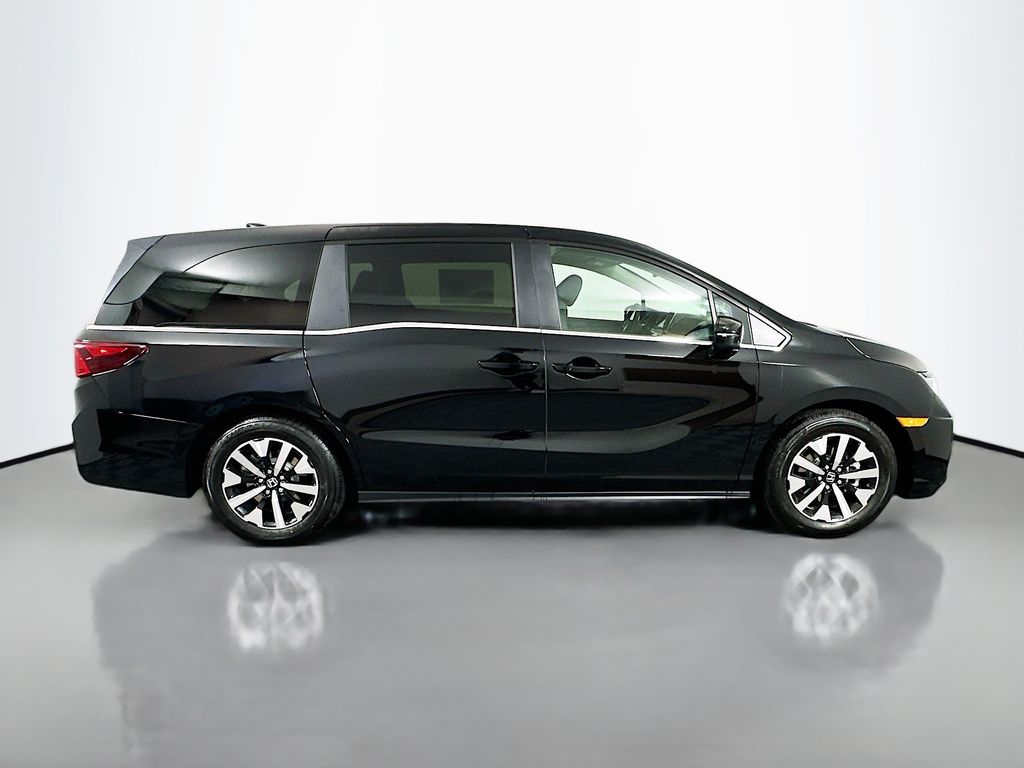 2026 Honda Odyssey EX-L photo 3
