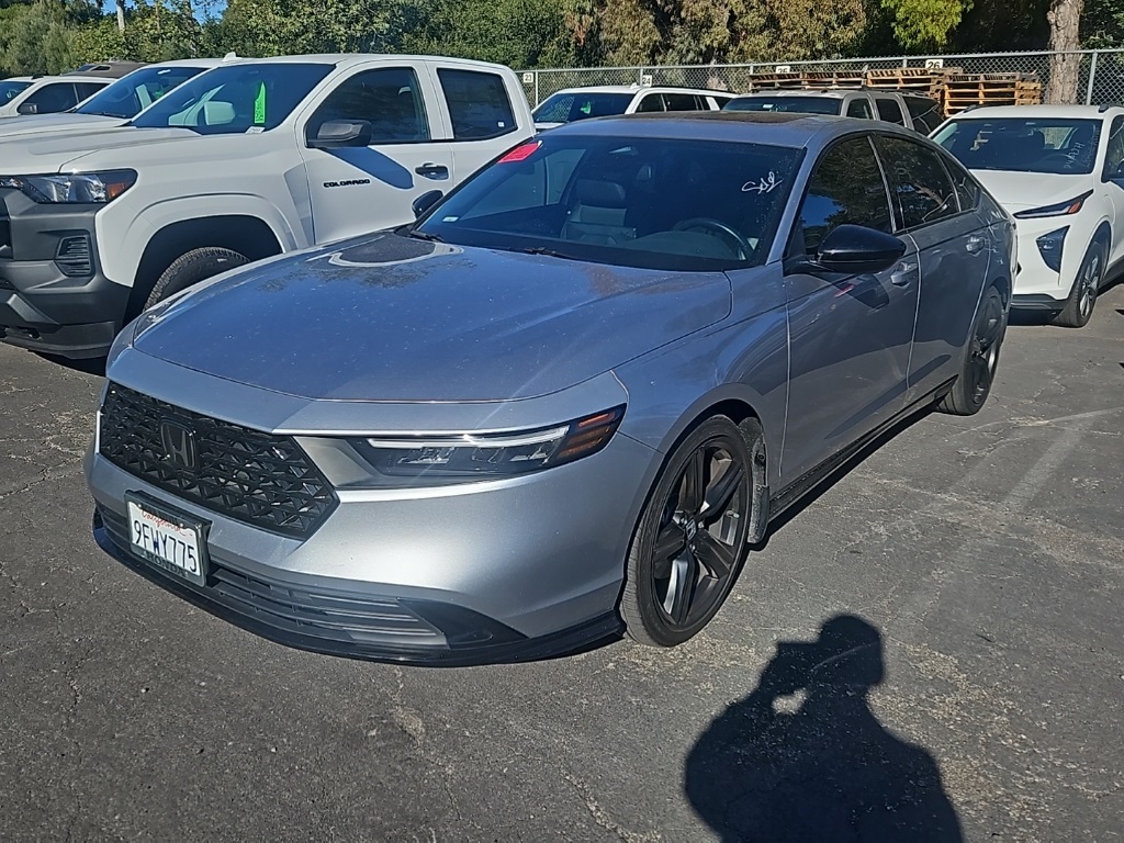 2023 Honda Accord Hybrid Sport-L photo 2