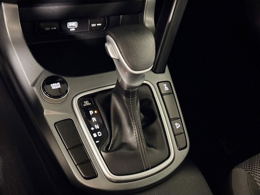 2021 Kia Seltos LX photo 16