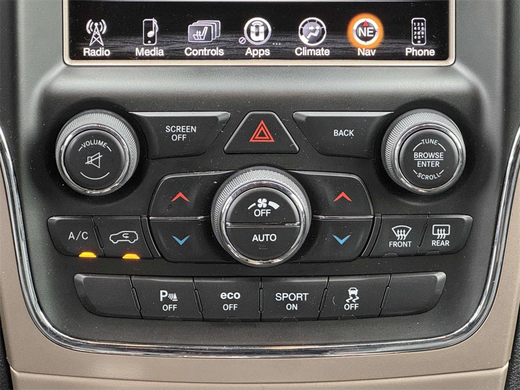 2016 Jeep Grand Cherokee Summit photo 20