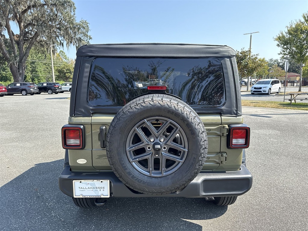 2025 Jeep Wrangler Sport S photo 4