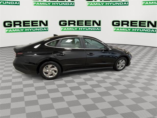 2025 Hyundai Sonata SE photo 14