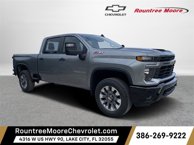 2026 Chevrolet Silverado HD Custom's photo