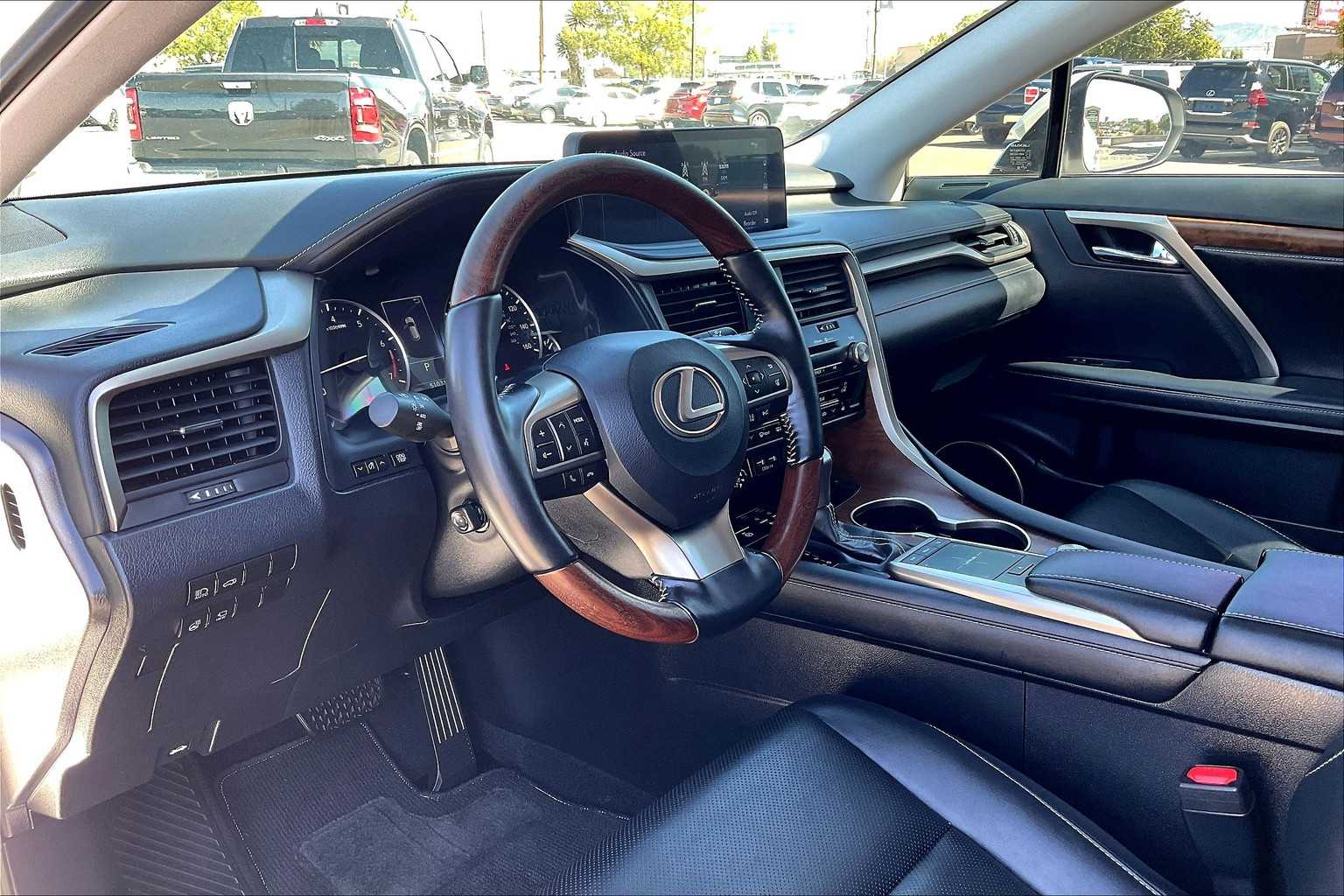 2022 Lexus RX 350L photo 15