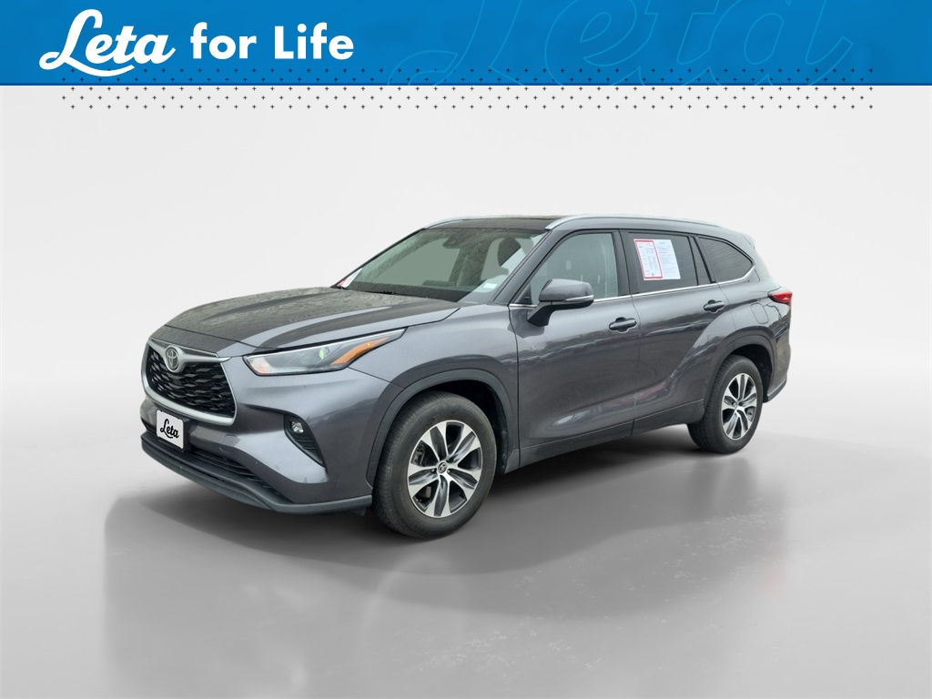 2022 Toyota Highlander XLE's photo