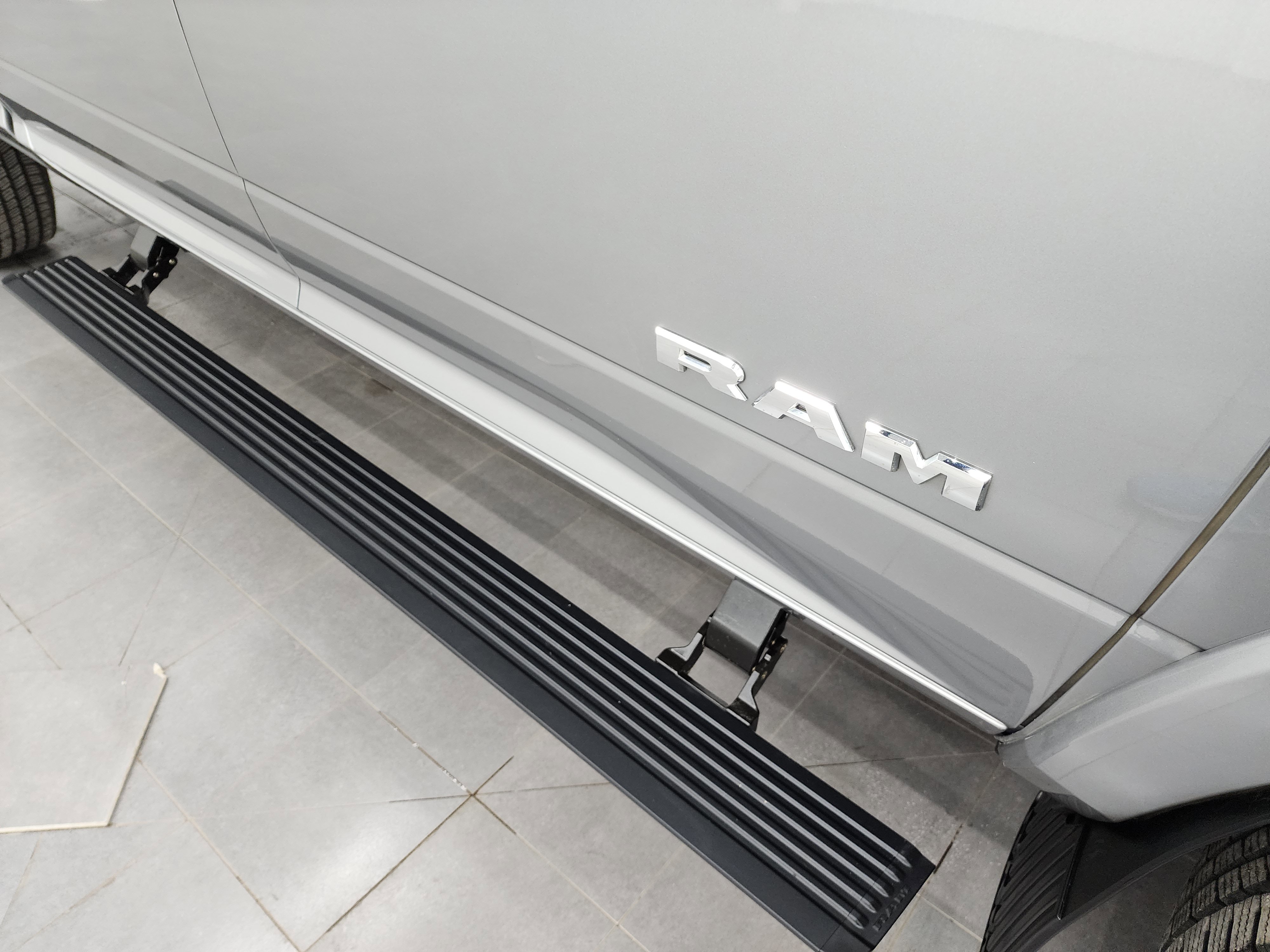 2023 Ram 2500 Limited Longhorn photo 2