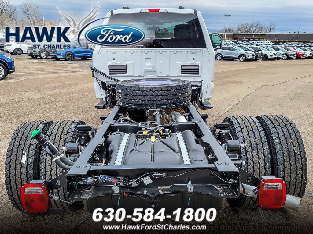 2025 FORD F-600 - Image 4