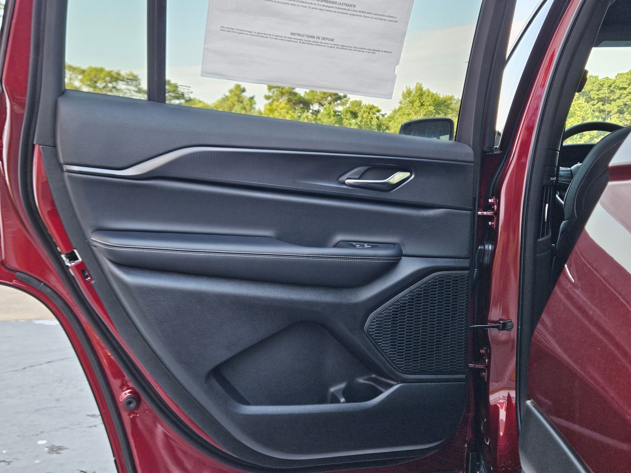 2025 Jeep Grand Cherokee Laredo Altitude photo 21