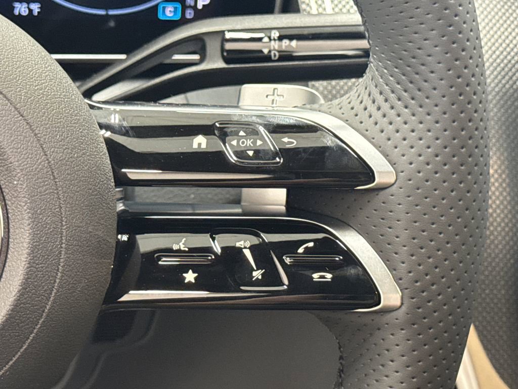 2026 Mercedes Benz GLC 300 photo 18