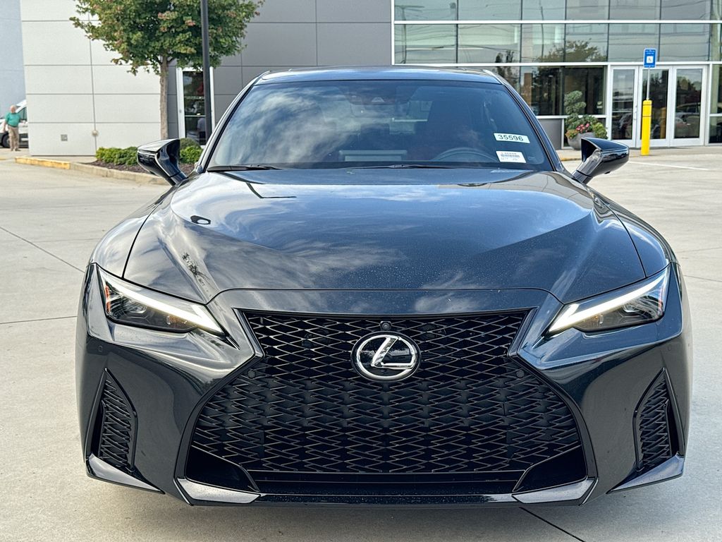 2025 Lexus IS 350 F SPORT photo 4