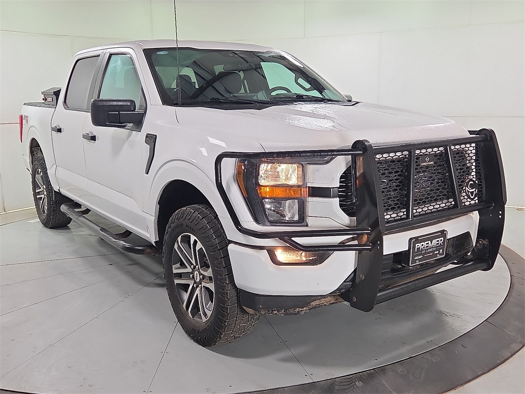 2023 Ford F-150 XL's photo