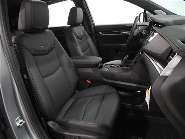 2025 Cadillac XT5 Premium Luxury photo 18