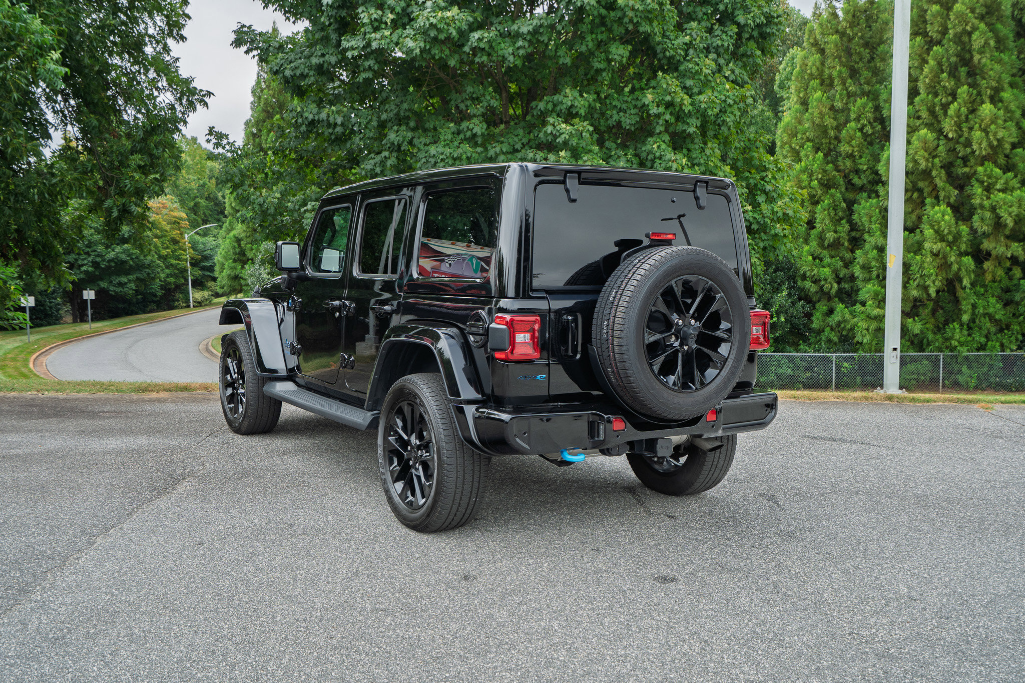 2021 Jeep Wrangler 4xe Unlimited Sahara High Altitude photo 3