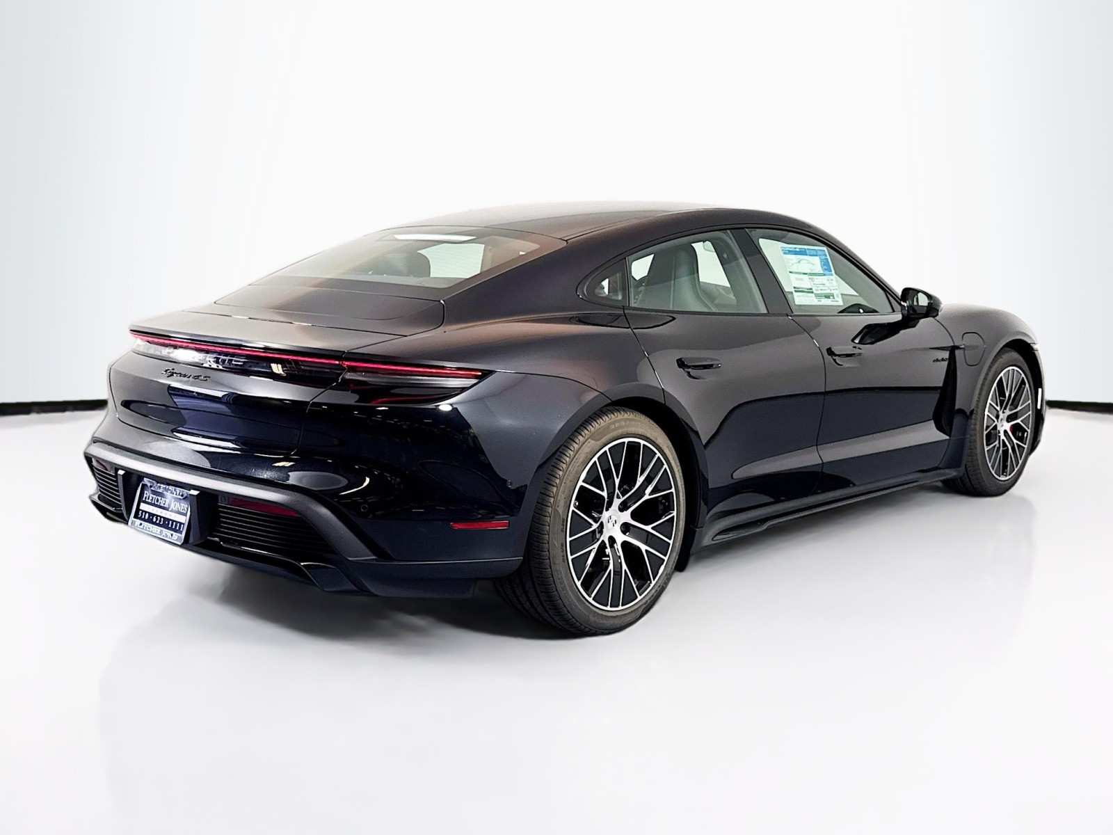 2025 Porsche Taycan 4S photo 9