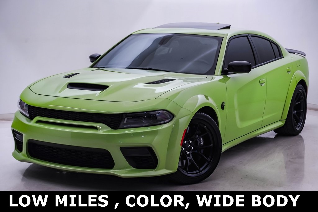 2023 Dodge Charger SRT8 Hellcat Widebody photo 3