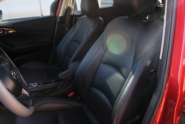2016 Mazda Mazda3 Grand Touring photo 26