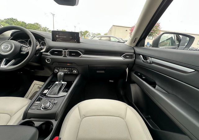 2025 Mazda CX-5 2.5 S Preferred photo 29