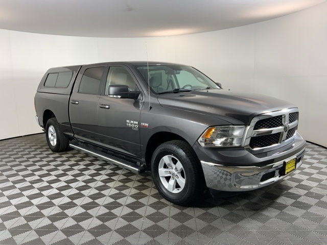 2020 Ram 1500 Classic SLT photo 3