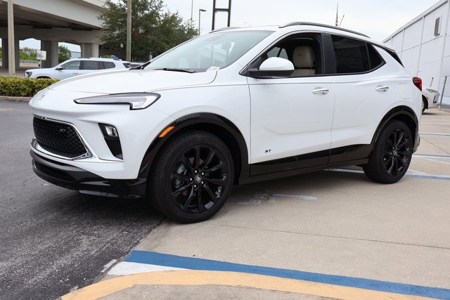 2026 Buick Encore GX Sport Touring photo 3