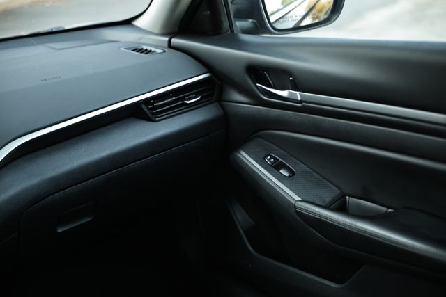 2022 Nissan Altima 2.5 SV photo 27