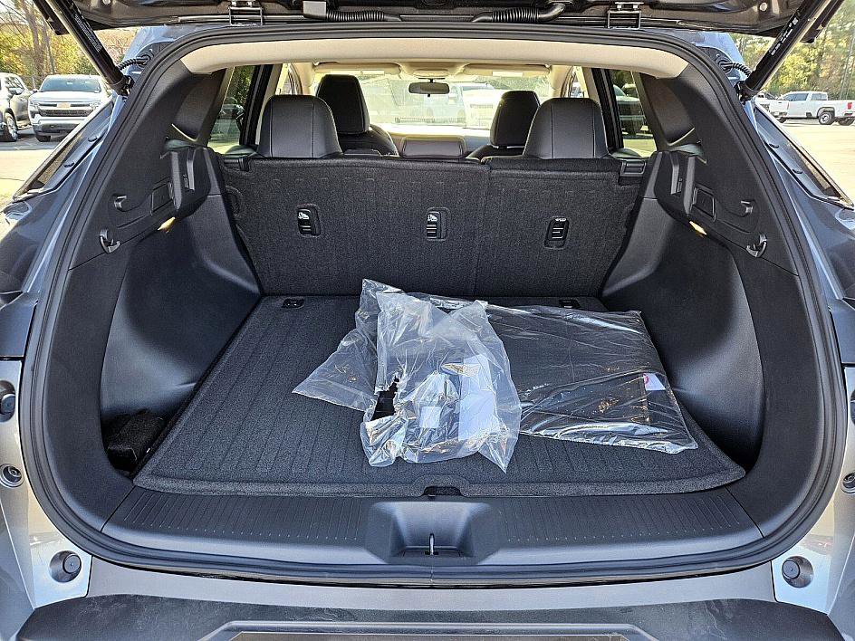 2025 Nissan Murano SV photo 12