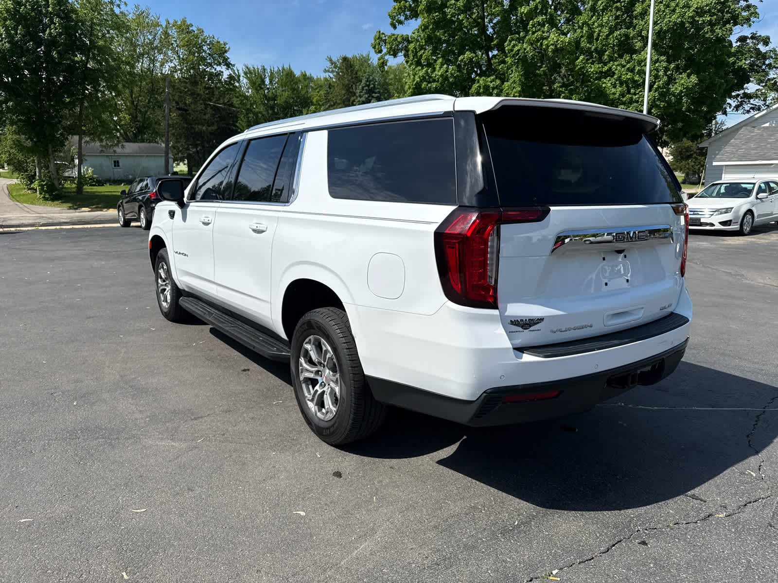 2023 Gmc Yukon XL SLE photo 5