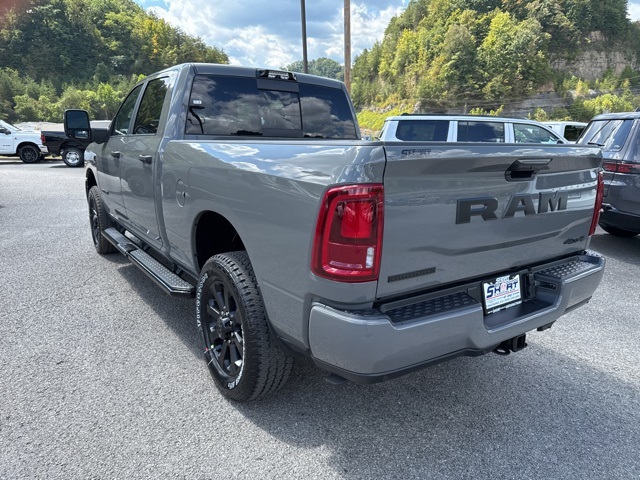 2026 Ram 3500 Big Horn photo 4