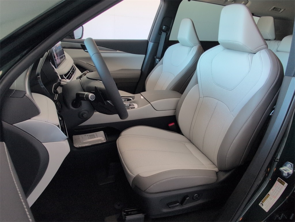 2026 Infiniti QX60 Luxe photo 5