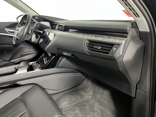 2023 Audi e-tron Premium Plus photo 28