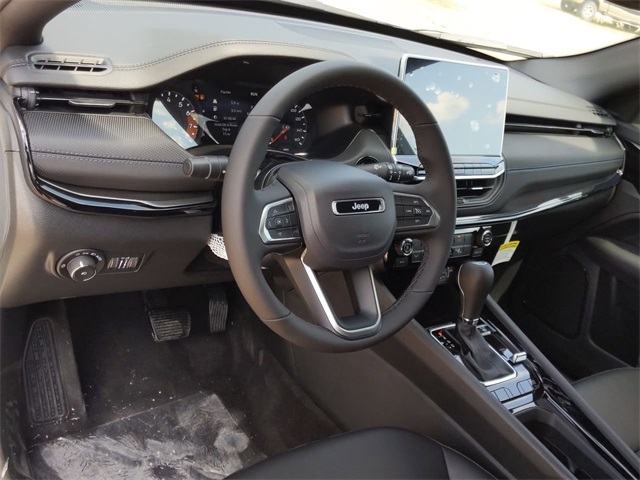 2026 Jeep Compass Latitude photo 9