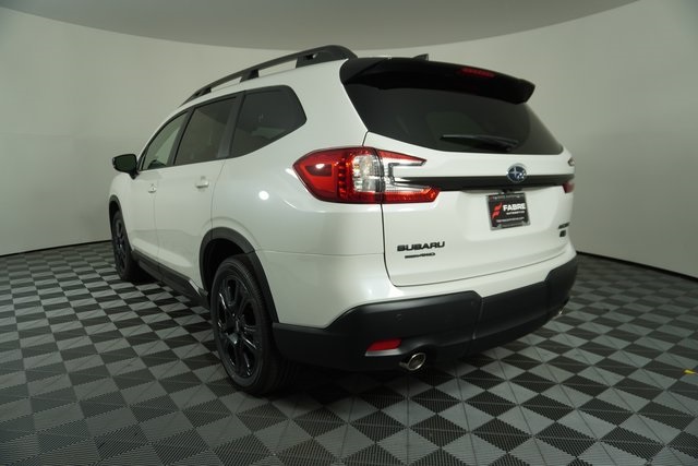 2025 Subaru Ascent Onyx Edition Touring photo 4