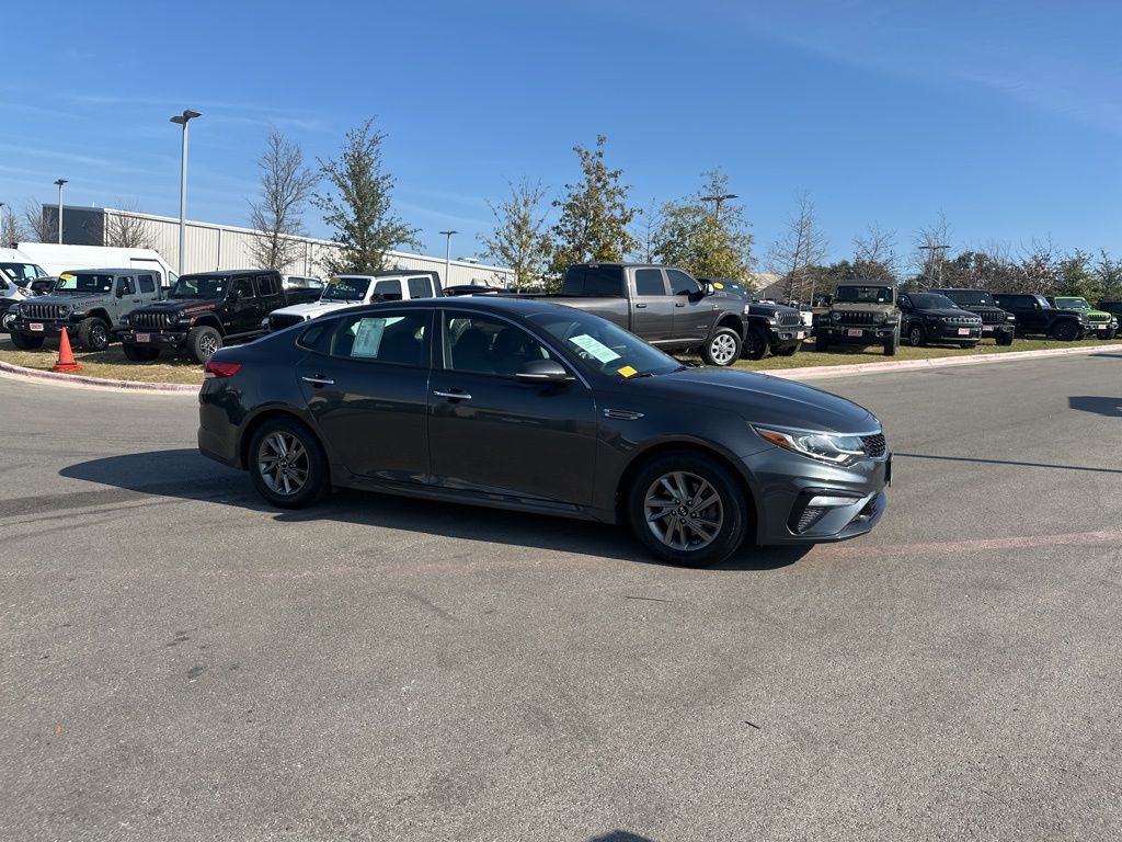 2020 Kia Optima LX's photo