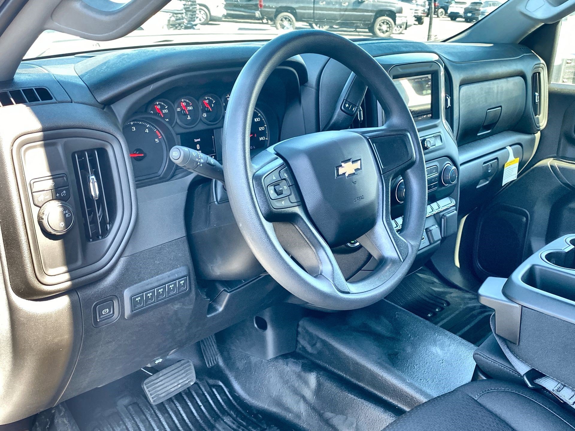 2025 Chevrolet Silverado 3500HD Work Truck photo 11